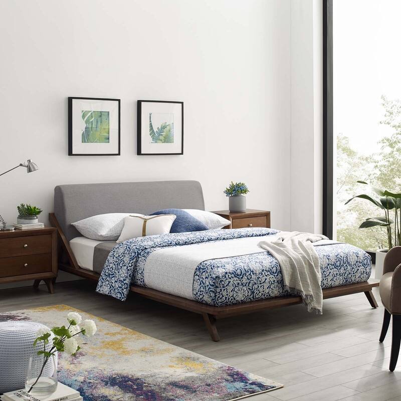 Luella Queen Upholstered Fabric Platform Bed