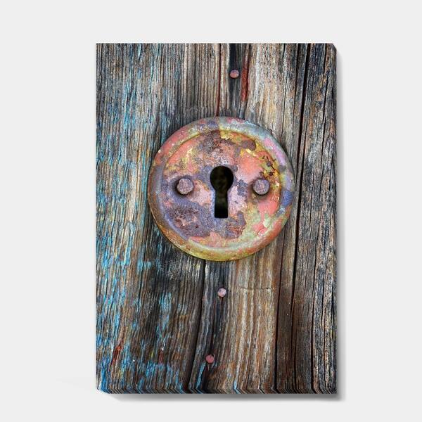 Shop Designart Colorful Rusty Keyhole On Wooden Door Vintage Canvas Art Brown Overstock 26063965