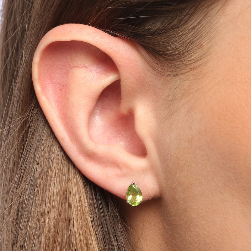 Kabella 14k White Gold Pear Peridot Stud Earring
