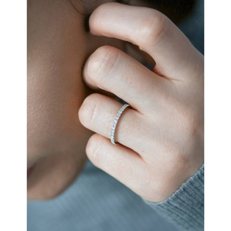 Annello by Kobelli 14k Gold 1/3ct.tw Single Row Pave Diamond Women's Wedding Band
