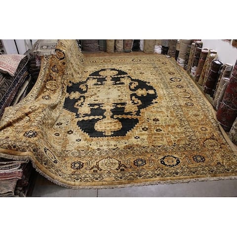 Heriz Persian Oriental Rug Hand Made Wool Geometric Pattern - 18'11" x 16'6"