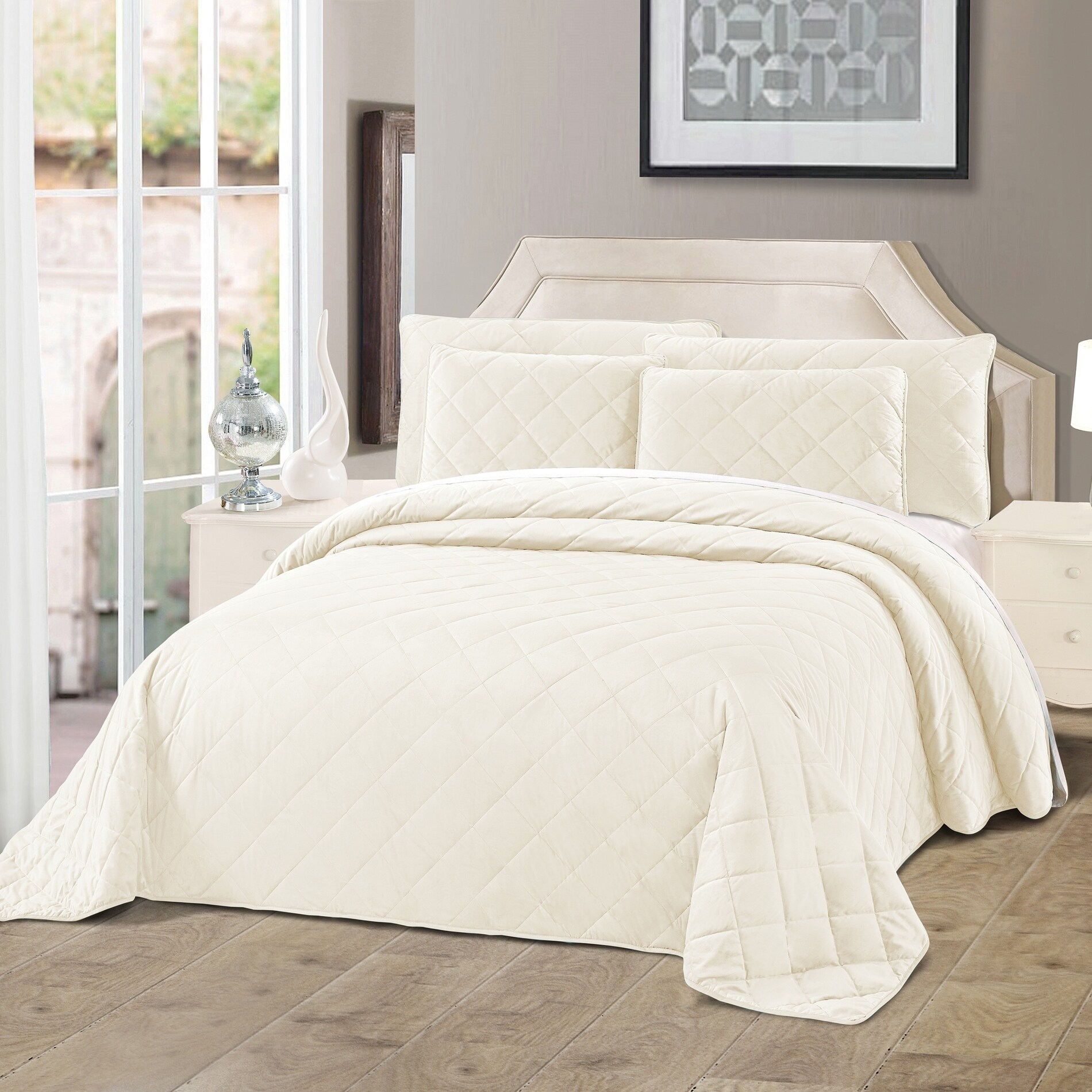 bedspread and pillow set