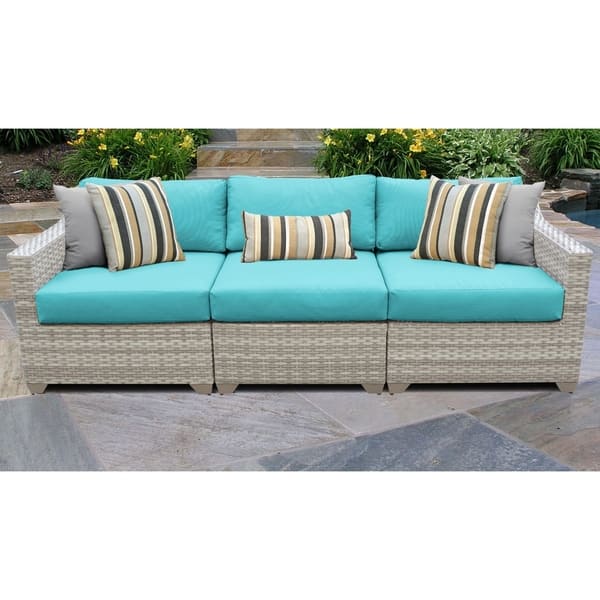 Shop Fairmont 3 Piece Outdoor Wicker Patio Furniture Set 03c Overstock 26273875