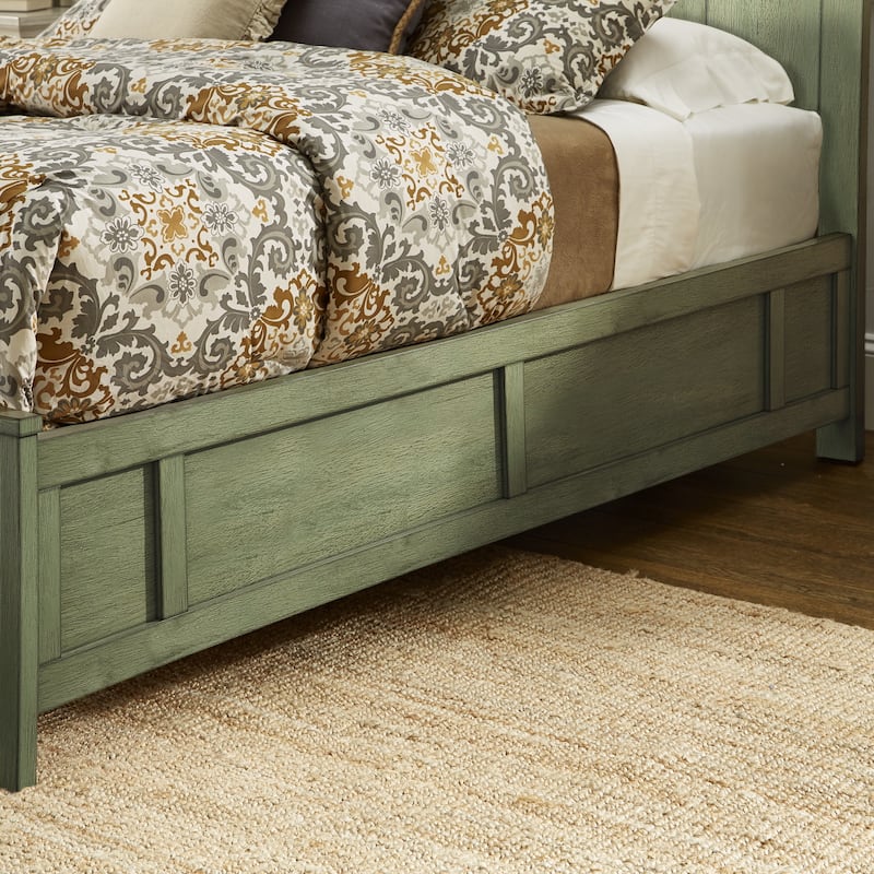 Ediline Antique-finish Scalloped Panel Bed by iNSPIRE Q Classic
