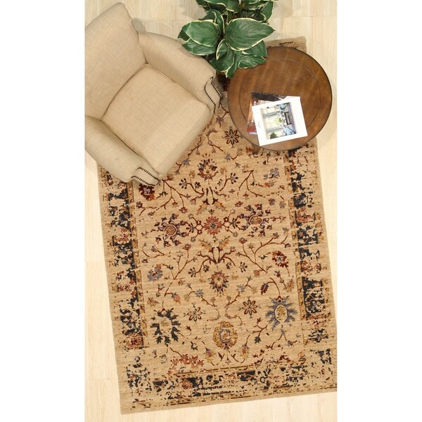 Beige Bohemian Oushak Oriental Rug - 5' x 8'