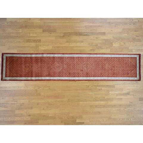 Hand Knotted Red Fine Oriental with Wool & Silk Oriental Rug (2'9" x 13'10") - 2'9" x 13'10"