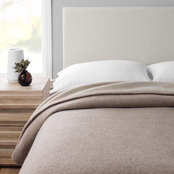 Lambwool Collection 100 Merino Wool Self Hem Full Queen Size Blanket in Oatmeal As Is Item