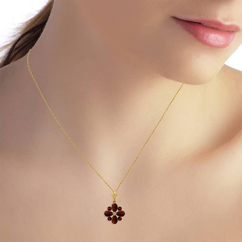 2.43 Carat 14K Solid Gold Balladeer Garnet Necklace