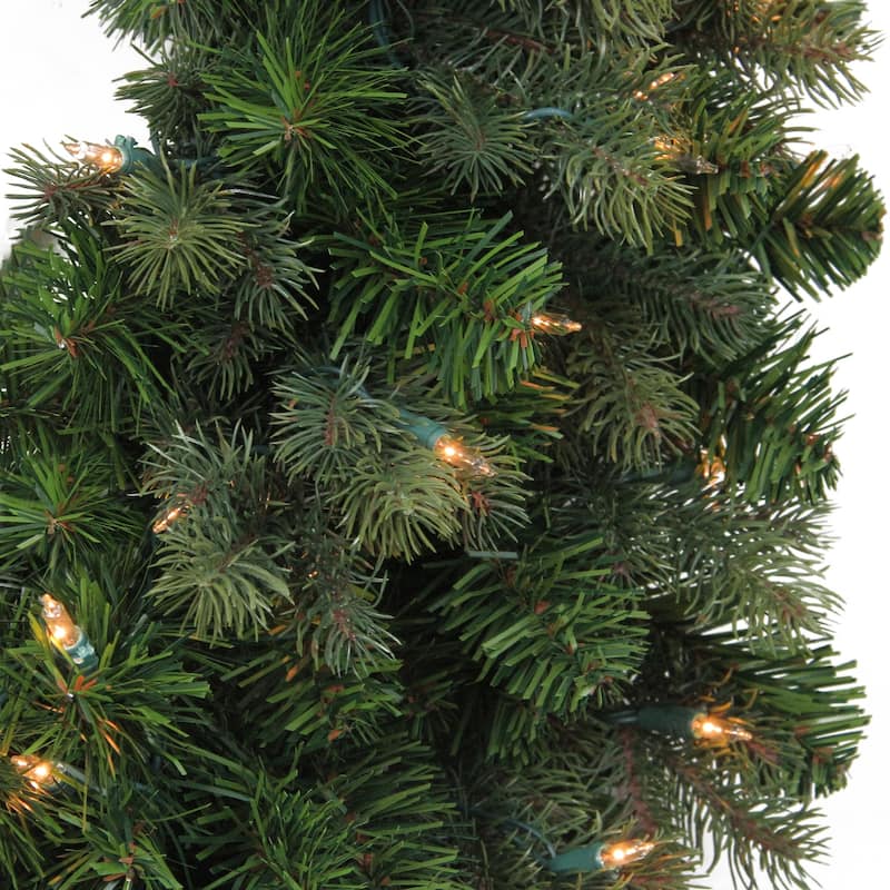 Pre-Lit Savannah Spruce Artificial Christmas Wreath - 36-Inch Clear Lights