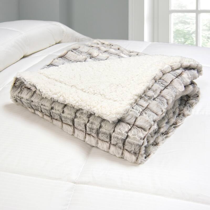 Micromink Reversible To Sherpa Throw - Brown