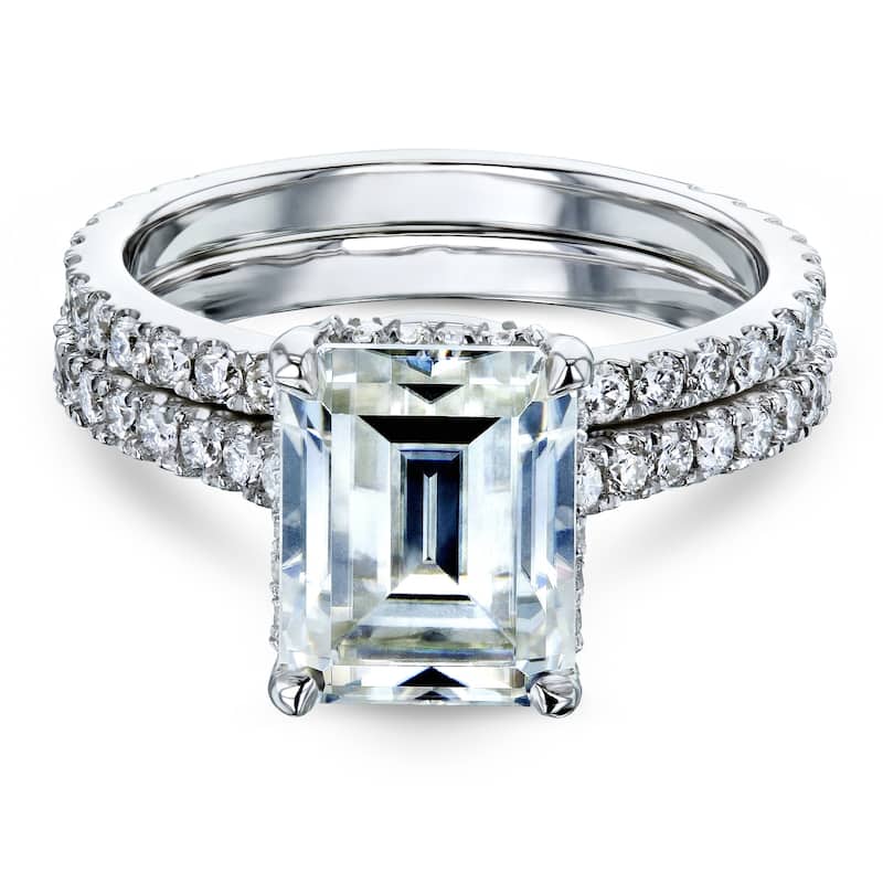Annello by Kobelli 14k Gold 3 1/6ct TDW 9x7mm Emerald Moissanite and Diamond Drop Halo Bridal Rings Set (DEF/VS, GH/I)