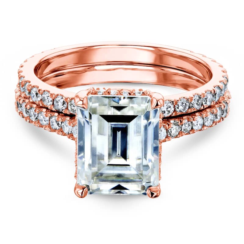 Annello by Kobelli 14k Gold 3 1/6ct TDW 9x7mm Emerald Moissanite and Diamond Drop Halo Bridal Rings Set (DEF/VS, GH/I)
