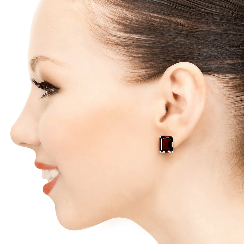 14 Carat 14K Solid Gold Distinction Garnet Earrings