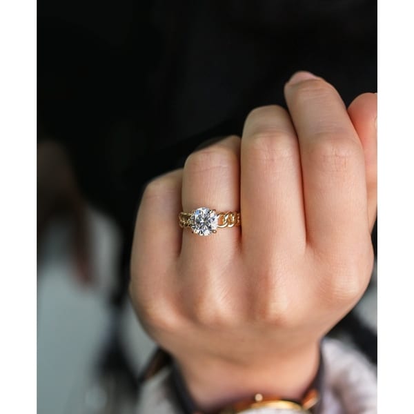8mm moissanite to carat