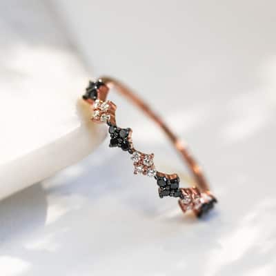 Annello by Kobelli 10k Rose Gold 1/6ct TDW Alternating Black and White Diamond Cluster Rose Gold Ring