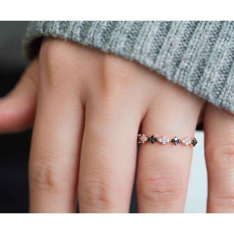Annello by Kobelli 10k Rose Gold 1/6ct TDW Alternating Black and White Diamond Cluster Rose Gold Ring