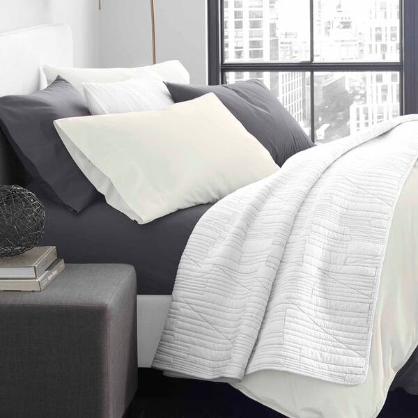 Shop City Scene Domain Grey Duvet Cover Bonus Set On Sale