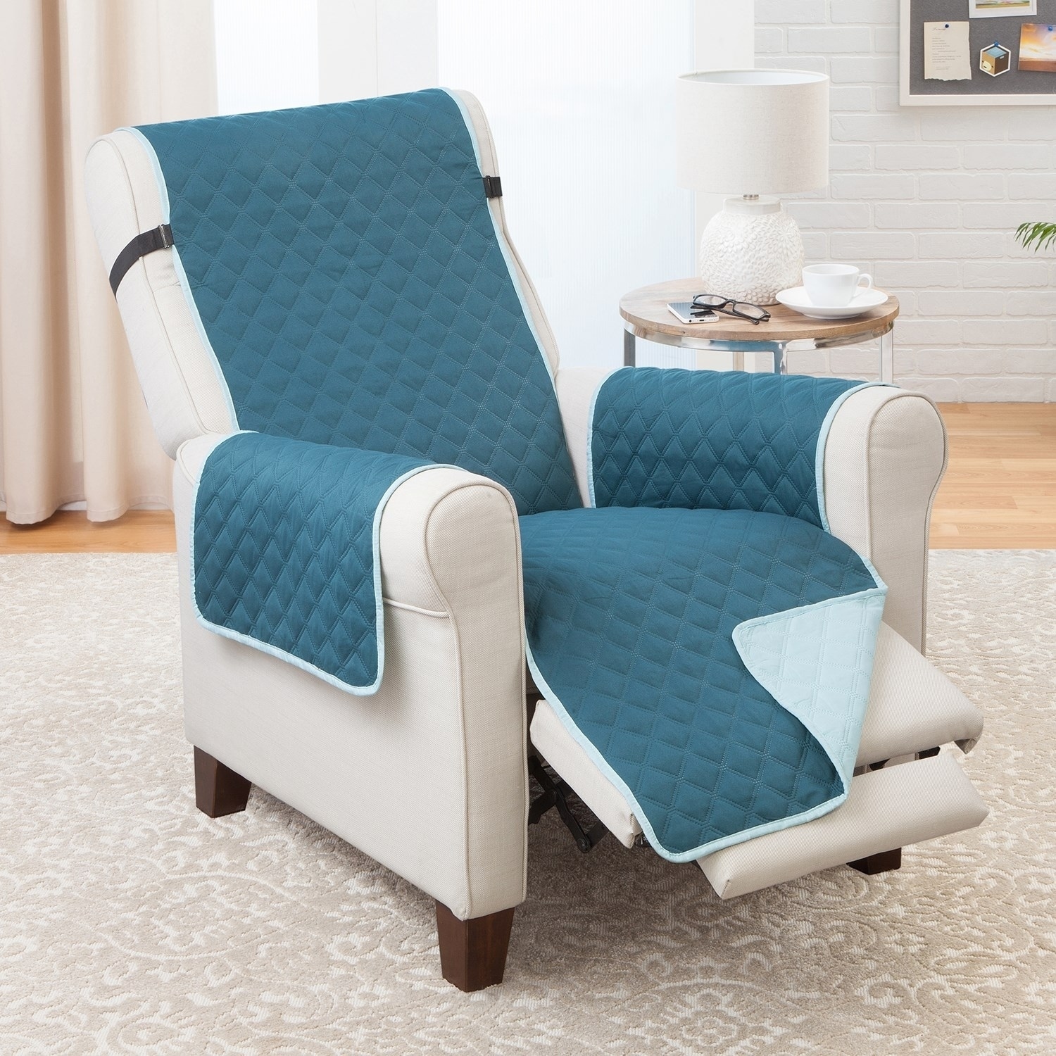 https://ak1.ostkcdn.com/images/products/26856079/Recliner-Furniture-protector-Jade-Teal-6e2aec71-2733-4a46-b561-4b655e4ce35f.jpg