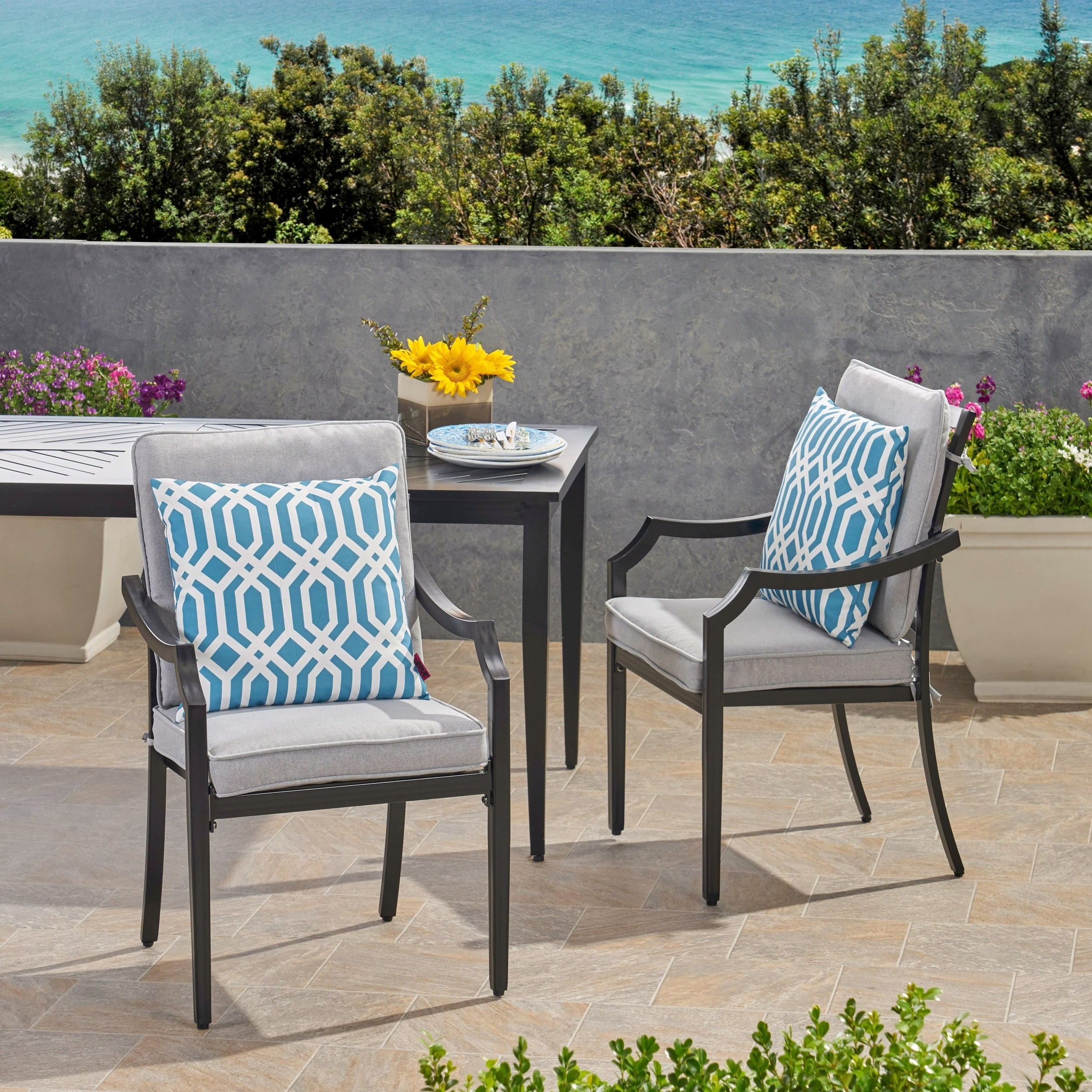 Christopher knight best sale outdoor dining chairs