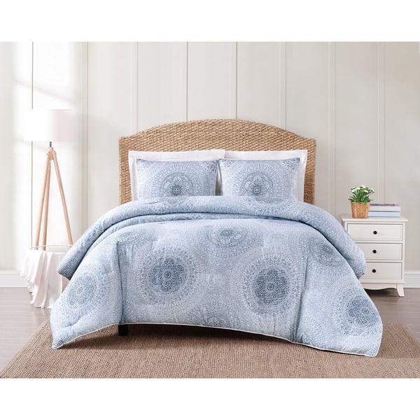 Shop Oceanfront Resort Ocean Blues 3 Piece Comforter Set On Sale