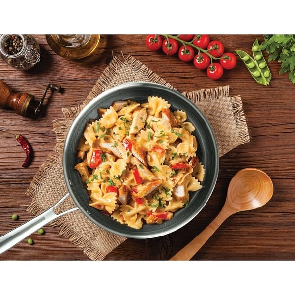 https://ak1.ostkcdn.com/images/products/27033464/MasterPan-3-PLY-Stainless-Steel-Non-Stick-Fry-Pan-11-d87864f3-d3d5-4058-9b6b-368651a58325_600.jpg?impolicy=medium