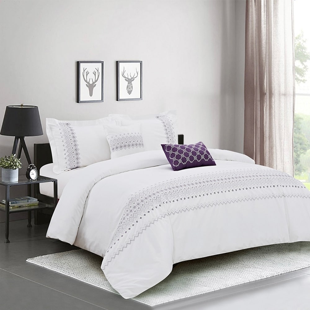 Baumann Comforter Set Ophelia & Co. Color: Blush, Size: King Comforter + 2 Shams