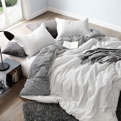 Contrarian - Black and White - Oversized Comforter - 100% Cotton Bedding