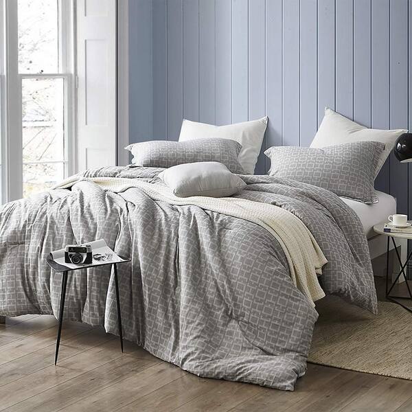 Shop Highlands Gray Oversized Comforter 100 Yarn Dyed Cotton