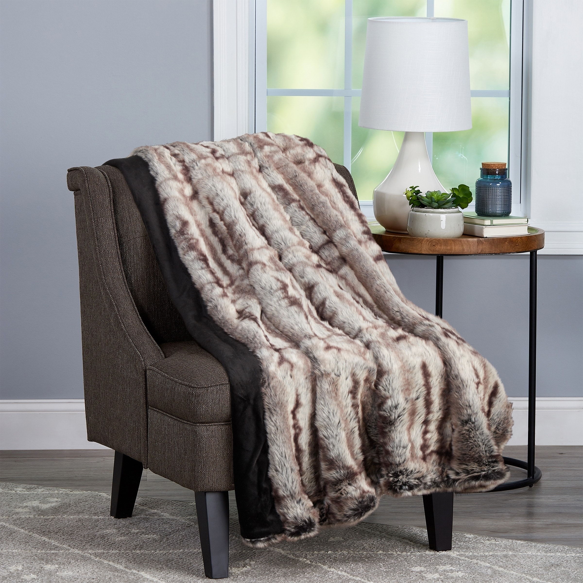 https://ak1.ostkcdn.com/images/products/27146606/Faux-Fur-Throw-Hypoallergenic-Faux-Chinchilla-Fur-Blanket-with-Faux-Mink-Back-and-Gift-Box-60x70-By-Windsor-Home-Striped-a6ecf845-8068-4e7f-bbe2-05018ead83c1.jpg