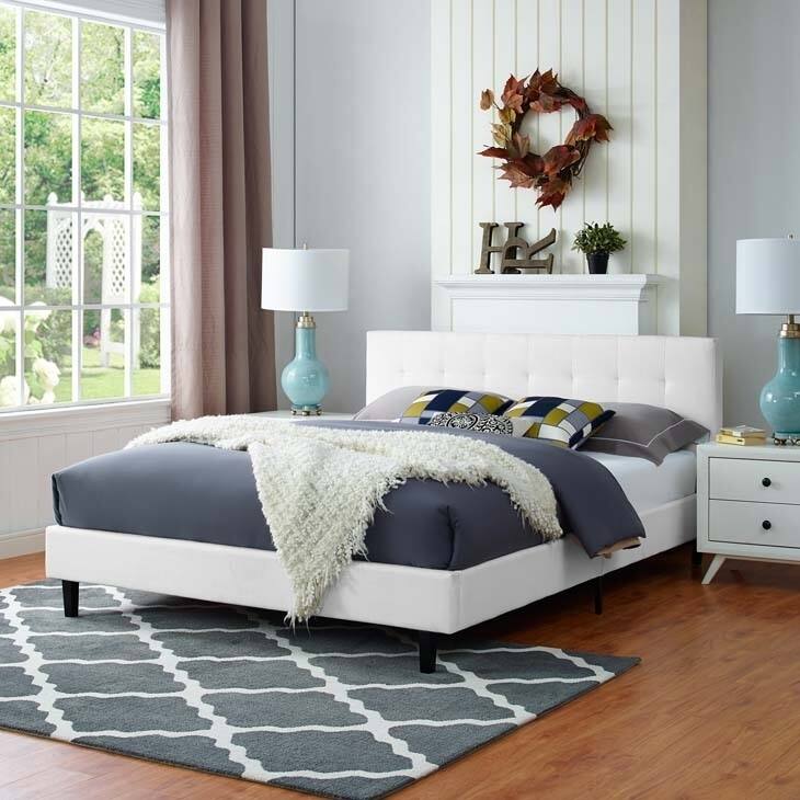 Copper Grove Silistra Queen-size White Fabric Platform Bed with Tufted Headboard