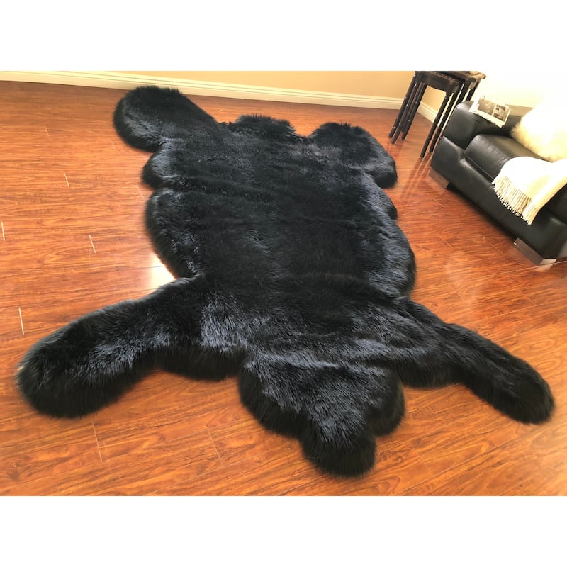 Silver Orchid Spangsfeldt Luxurious Faux Bearskin Pelt Shag Area Rug