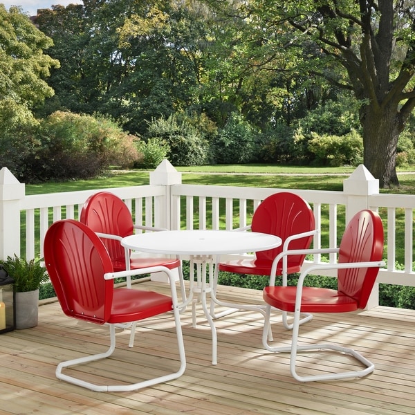 white metal table and chairs garden