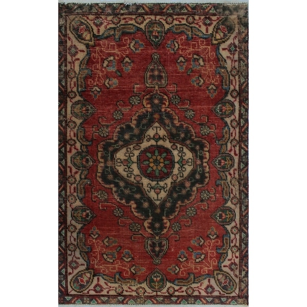 Noori Rug Vintage Marianne Red/Beige Rug - 2'10" x 4'8"