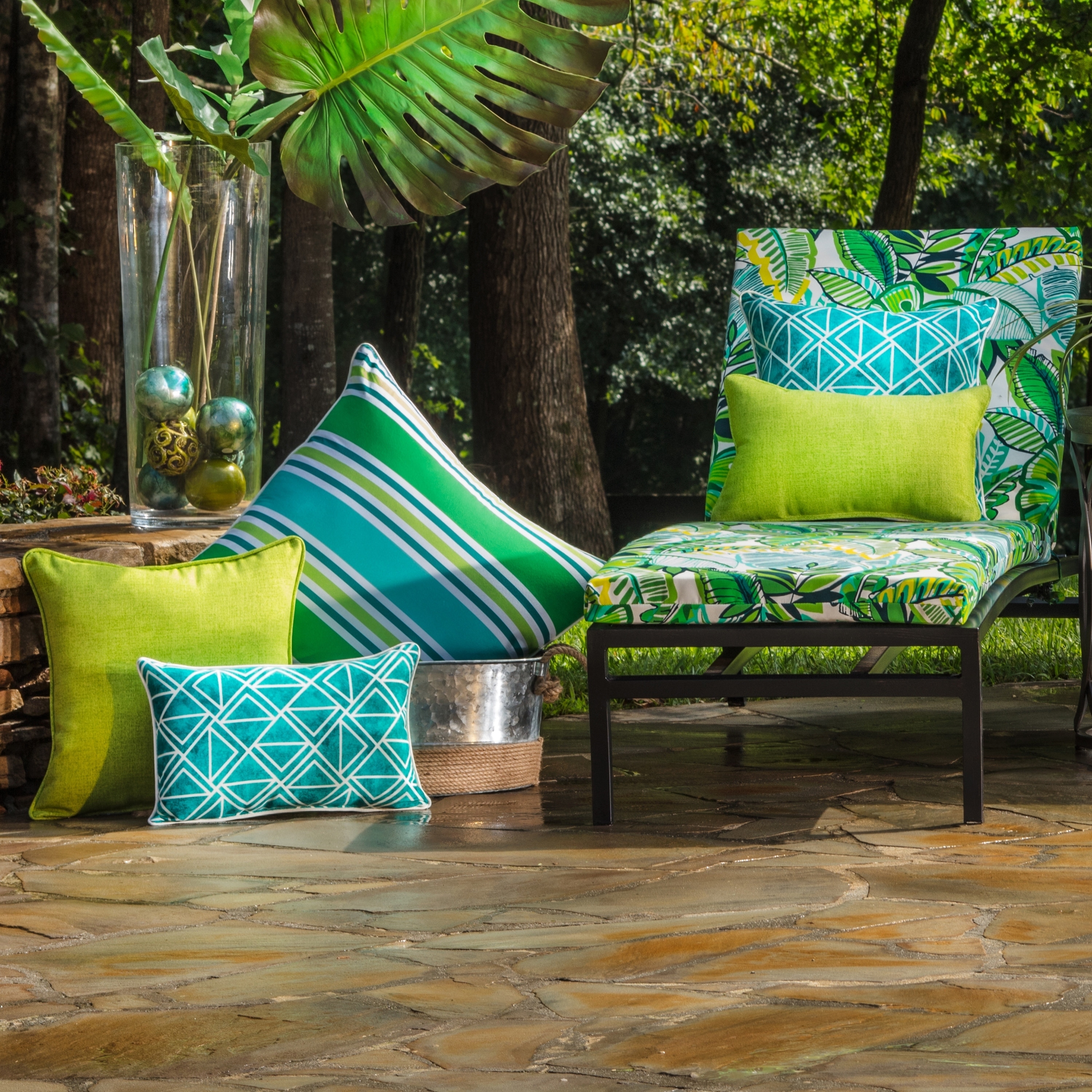 Outdoor/Indoor Aruba Jungle Green Chaise Lounge Cushion 80X23X3
