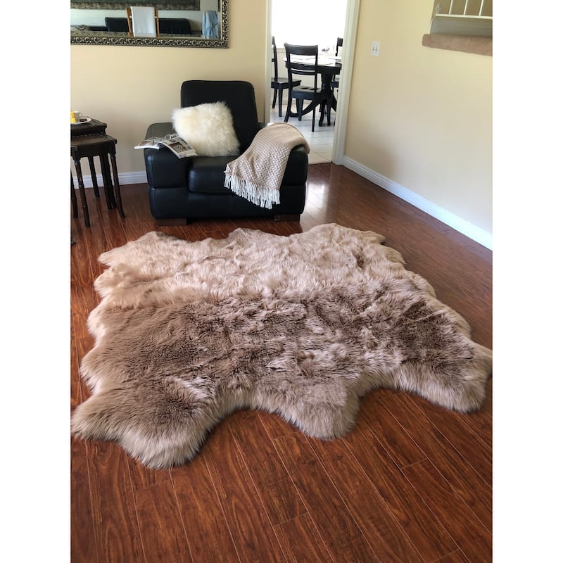 Silver Orchid Nansen Luxurious Faux Sheepskin Pelt Shag Rug
