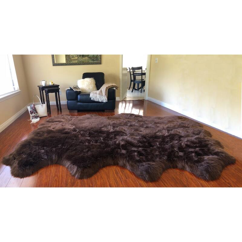 Silver Orchid Nansen Luxurious Faux Sheepskin Pelt Shag Rug