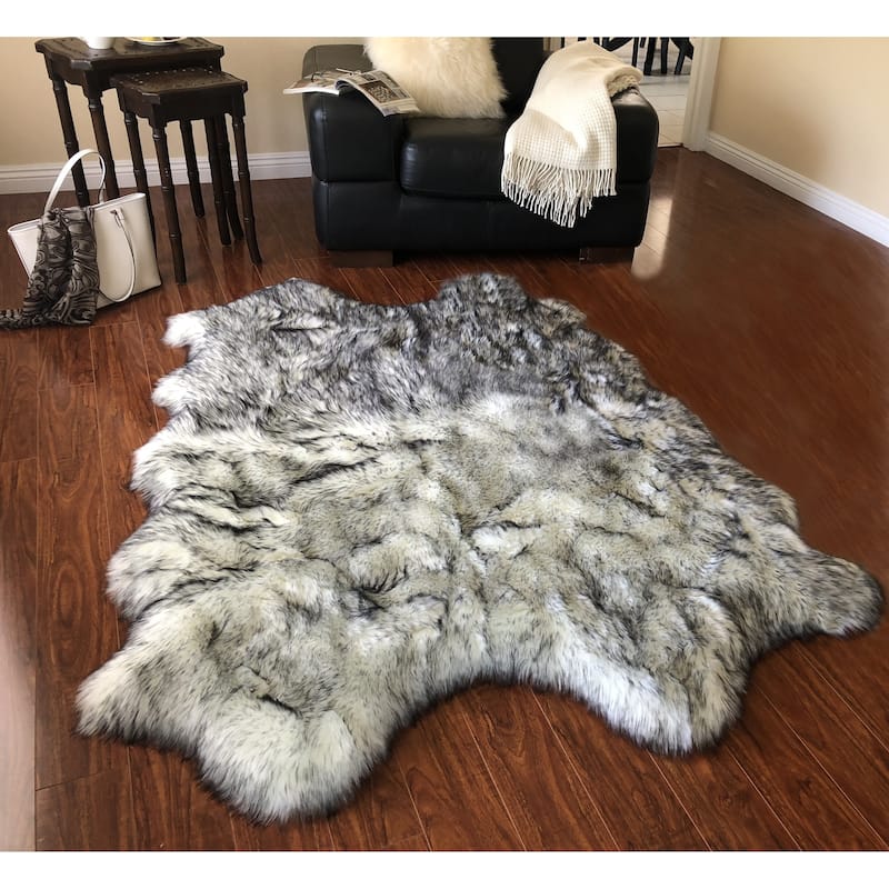 Silver Orchid Nansen Luxurious Faux Sheepskin Pelt Shag Rug