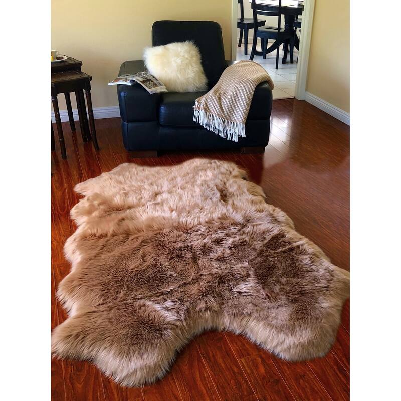 Silver Orchid Nansen Luxurious Faux Sheepskin Pelt Shag Rug