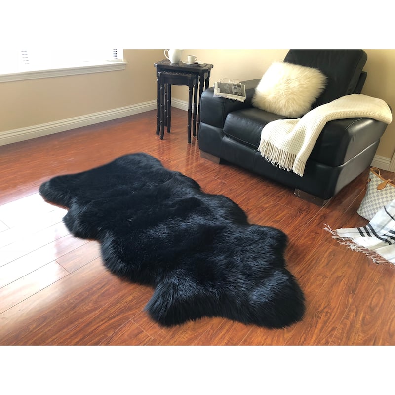 Silver Orchid Nansen Luxurious Faux Sheepskin Pelt Shag Rug