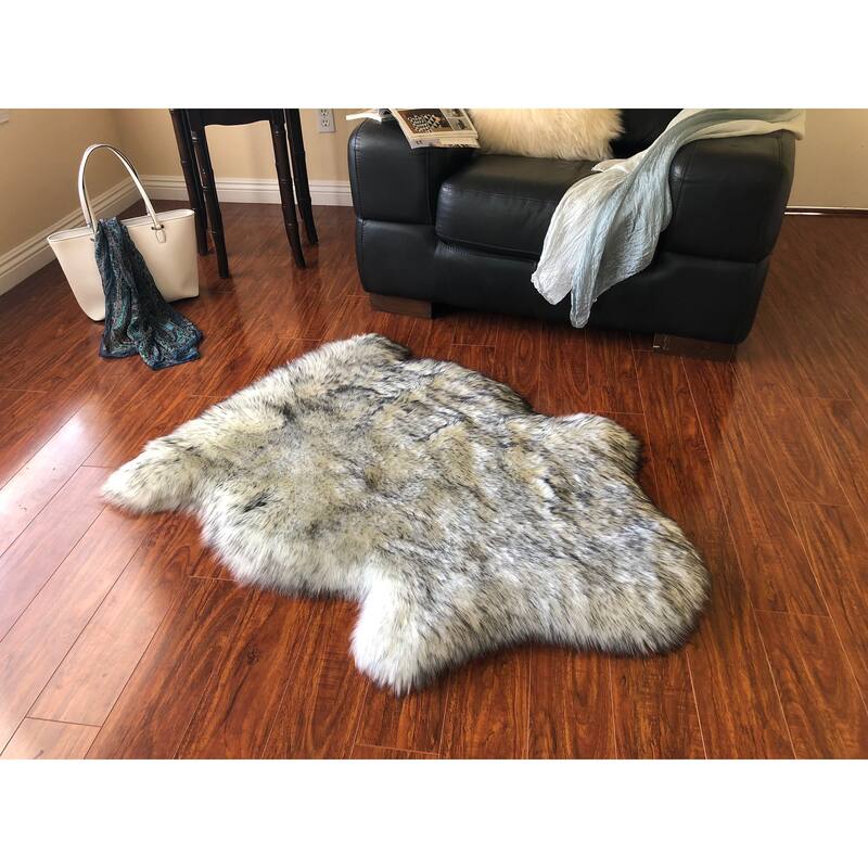 Silver Orchid Nansen Luxurious Faux Sheepskin Pelt Shag Rug