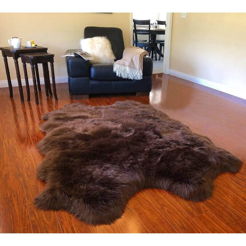 Silver Orchid Nansen Luxurious Faux Sheepskin Pelt Shag Rug