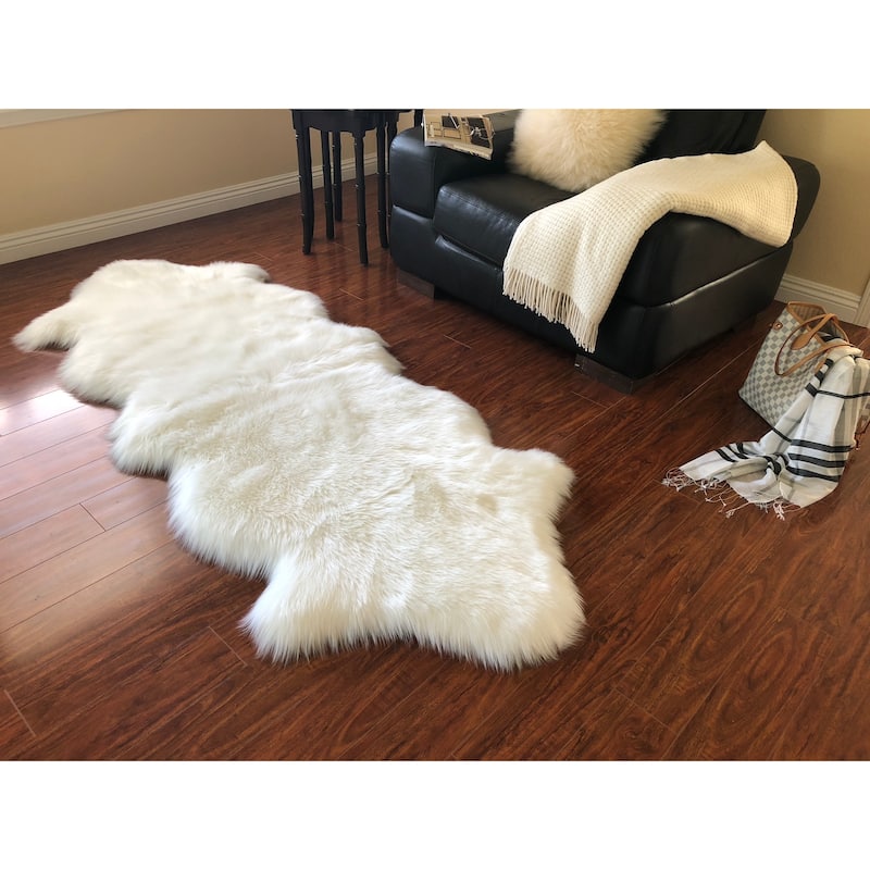 Silver Orchid Nansen Luxurious Faux Sheepskin Pelt Shag Rug