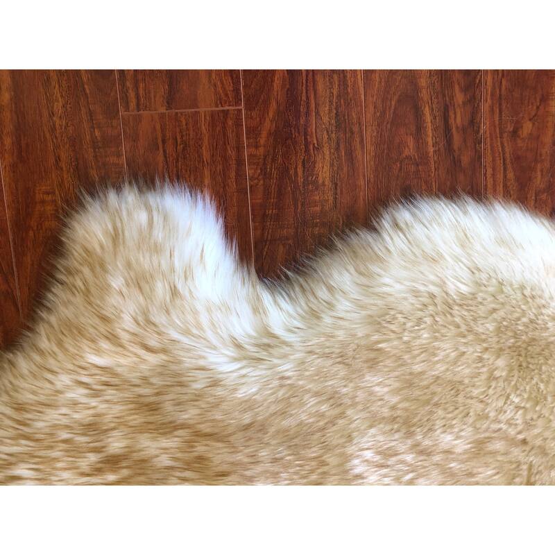 Silver Orchid Nansen Luxurious Faux Sheepskin Pelt Shag Rug