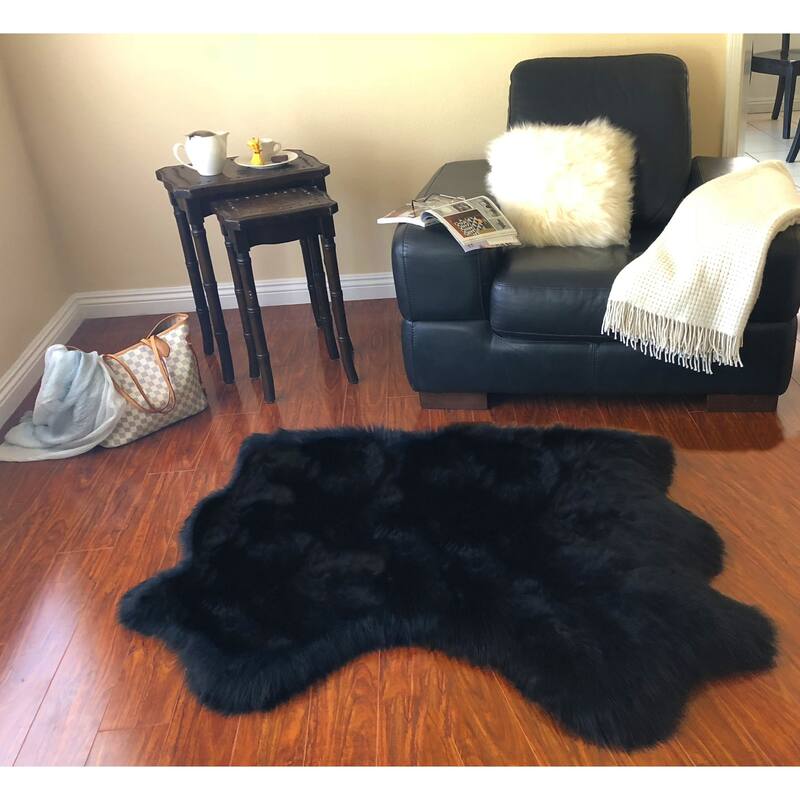 Silver Orchid Nansen Luxurious Faux Sheepskin Pelt Shag Rug