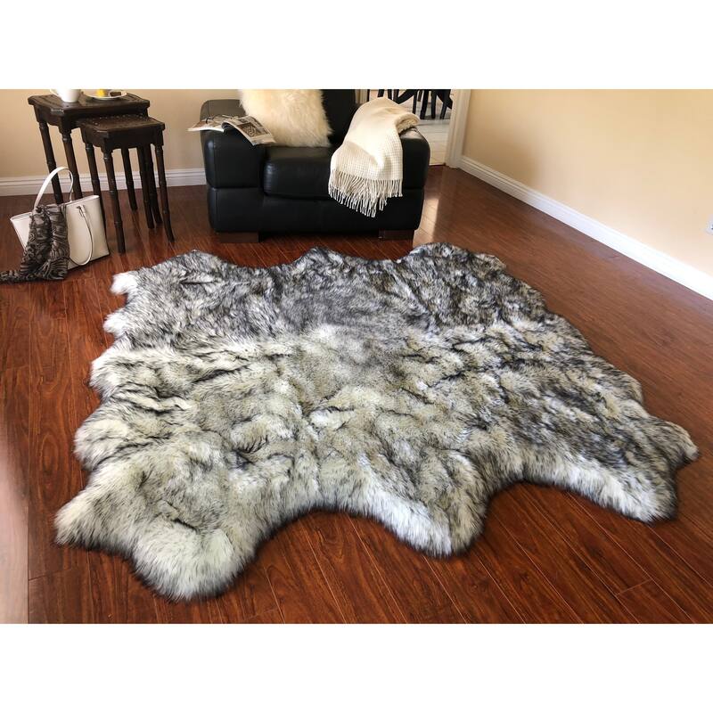 Silver Orchid Nansen Luxurious Faux Sheepskin Pelt Shag Rug