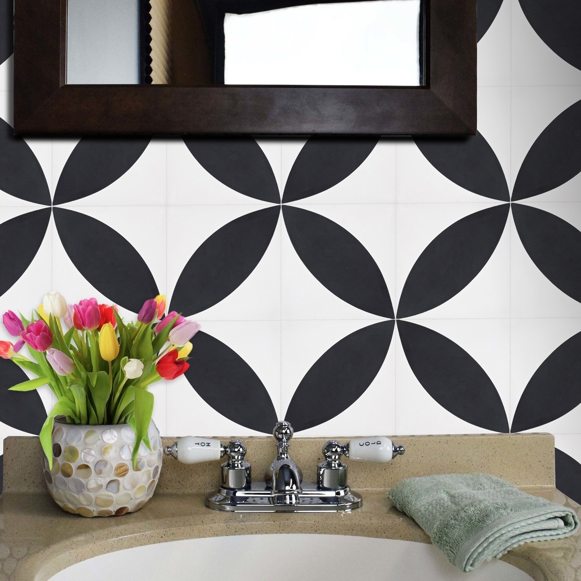 Handmade Orient in White and Black Tile, Pack of 12 (Morocco)
