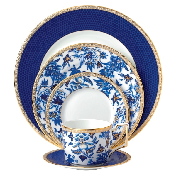 Wedgwood Hibiscus Blue and White 5 piece Fine Bone China Place