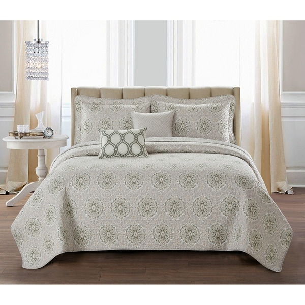 Serenta Bloom Medallion 5 Piece Reversible Quilt Bedspread Set. Opens flyout.