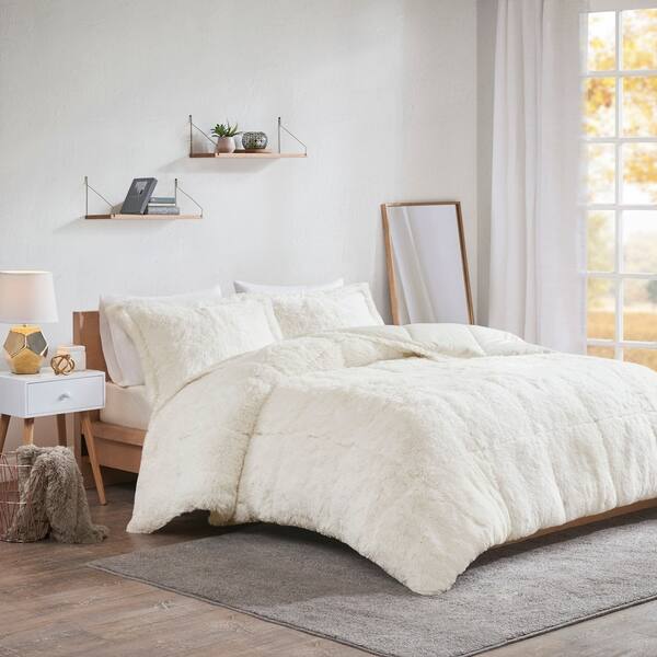 Shop Intelligent Design Leena Shaggy Faux Fur King Cal King Size