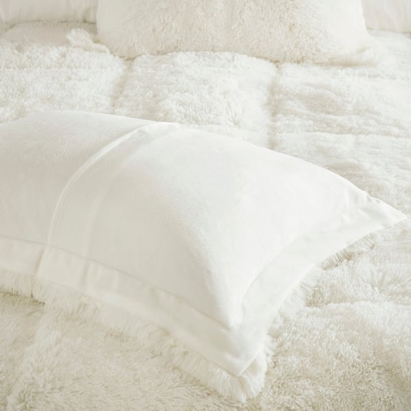 Shop Intelligent Design Leena Shaggy Faux Fur King Cal King Size